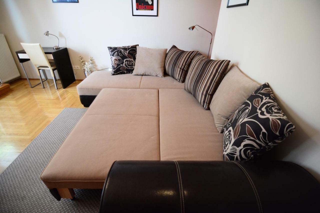 Appartement Downtown Garden Isle In Urban Style-free Parking Budapest